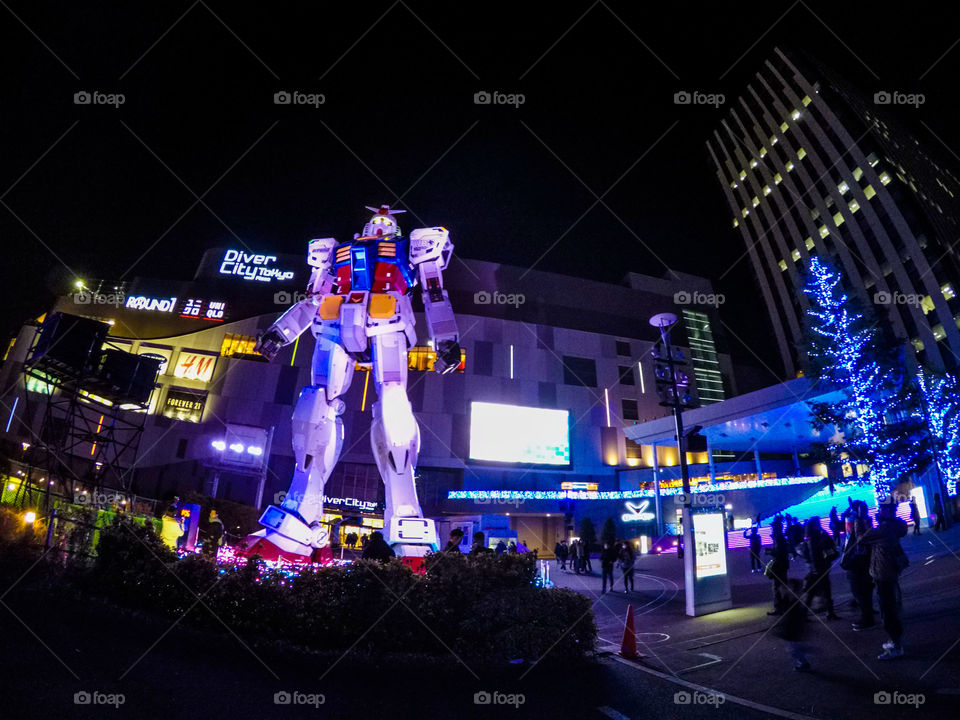 Odaiba Gundam Statue