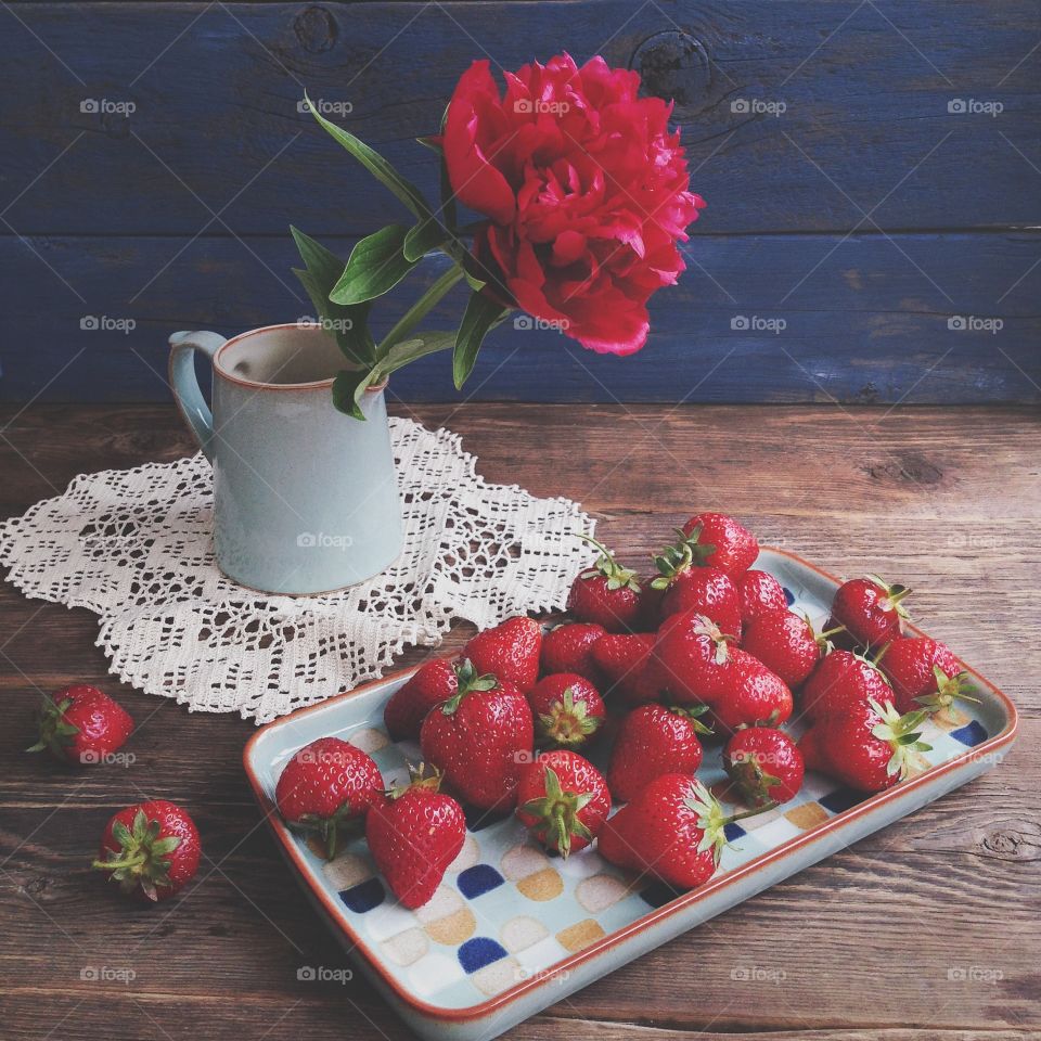 Flowers and strawberry 