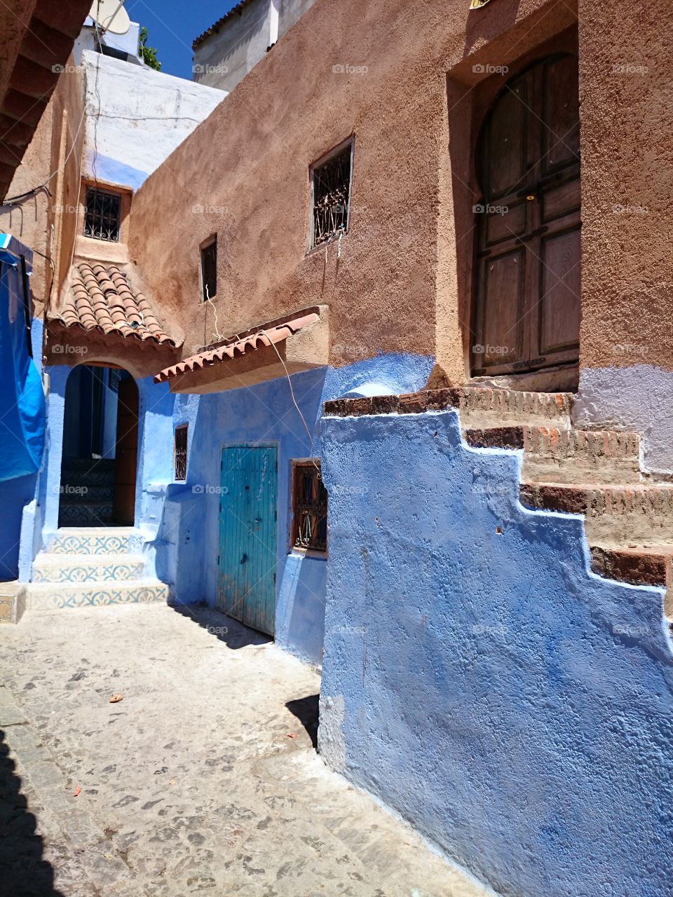 Street along with houses in Chefchaouen city