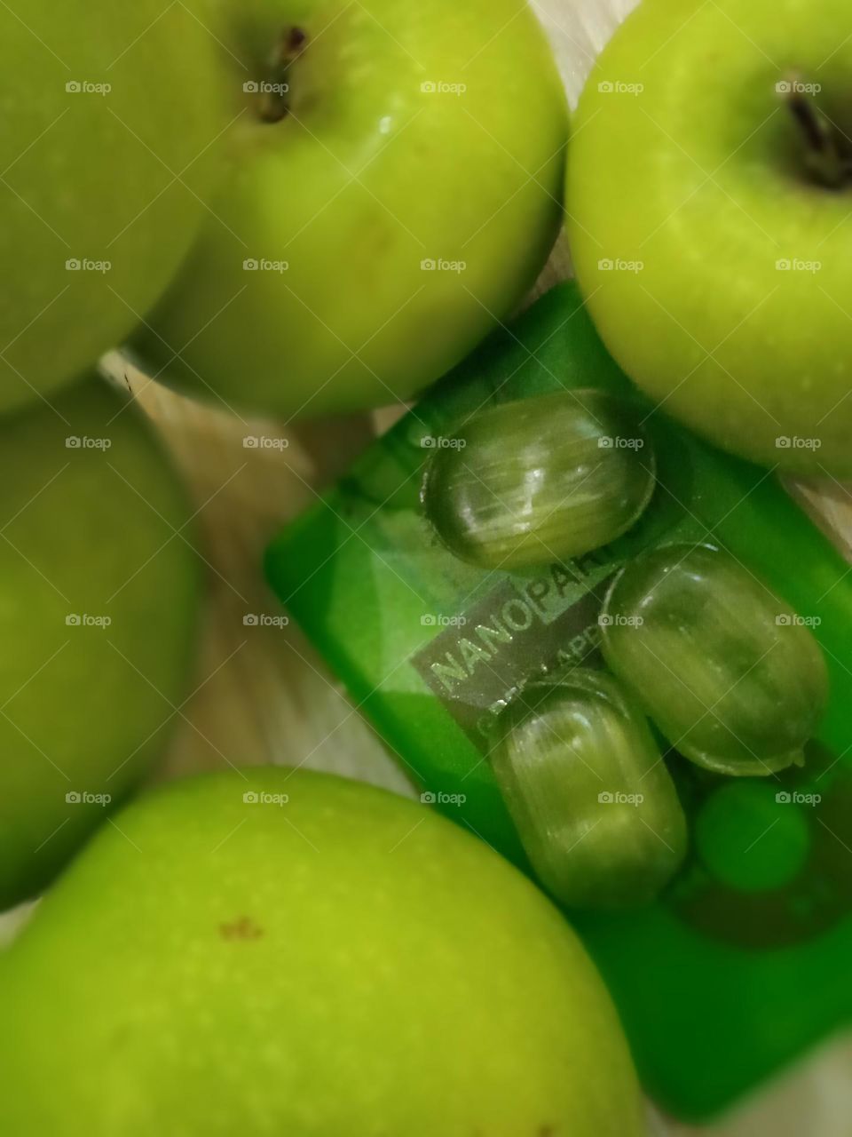 Нанодухи "Зелёное яблоко"  
Nanoparfum Green Apple