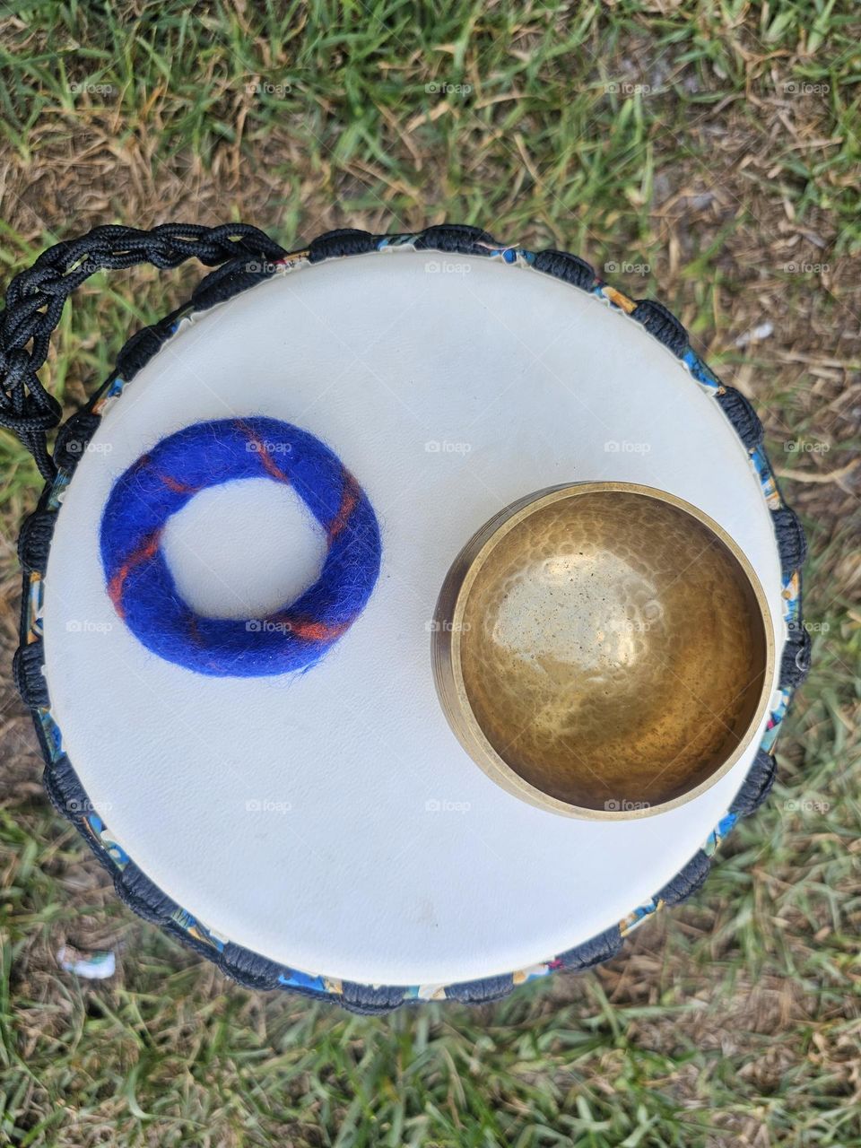 drum and sing bowl