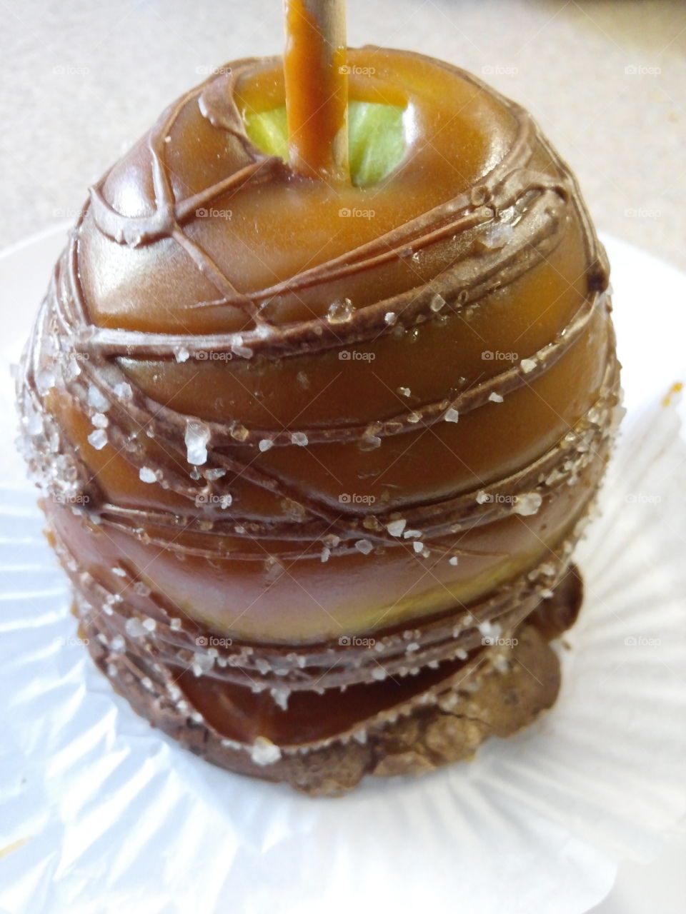 Caramel apple