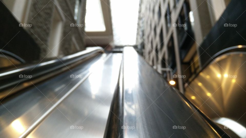 From the metro to the inside building, blurry vision like at the wake-up on the escalator