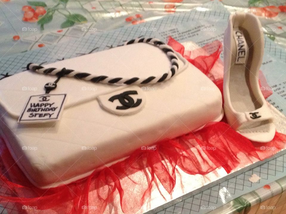 Chanel cake design