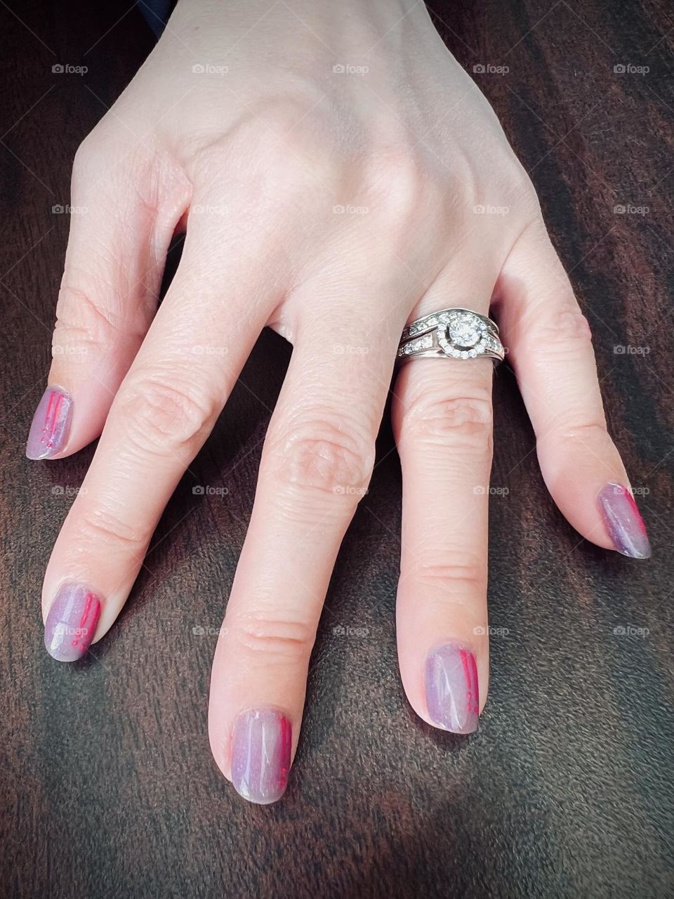 Pretty color-changing nail art manicure