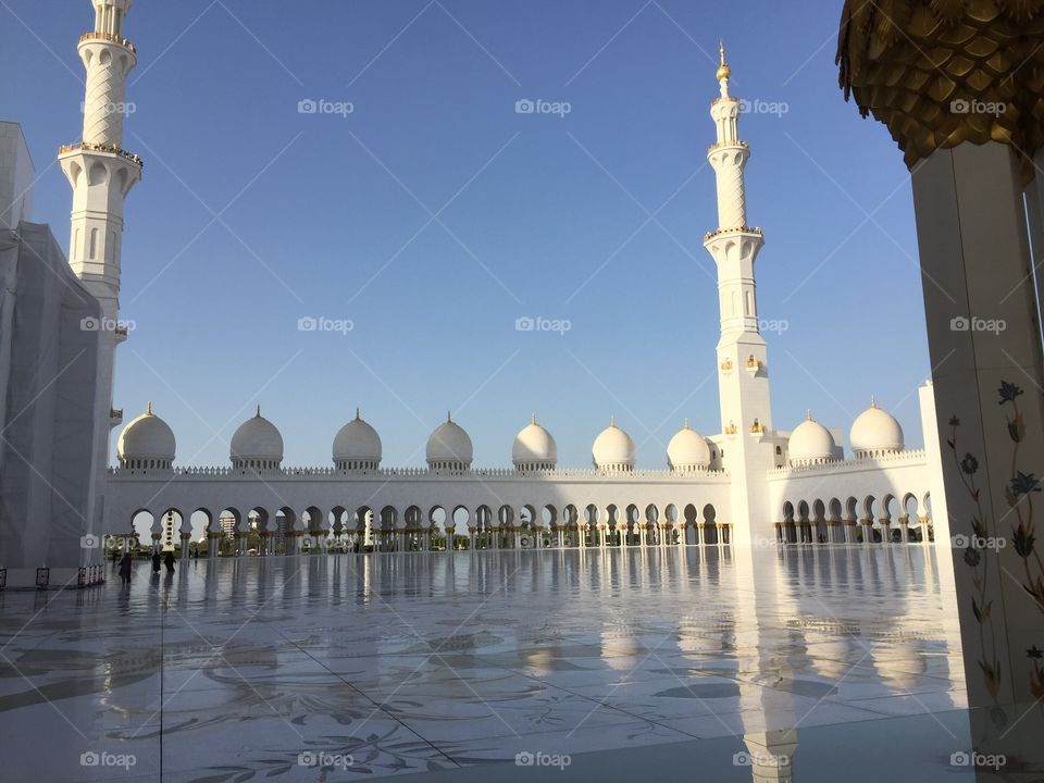 Sheikh Zayed Grand Mosque in Abu Dhabi, courtyard