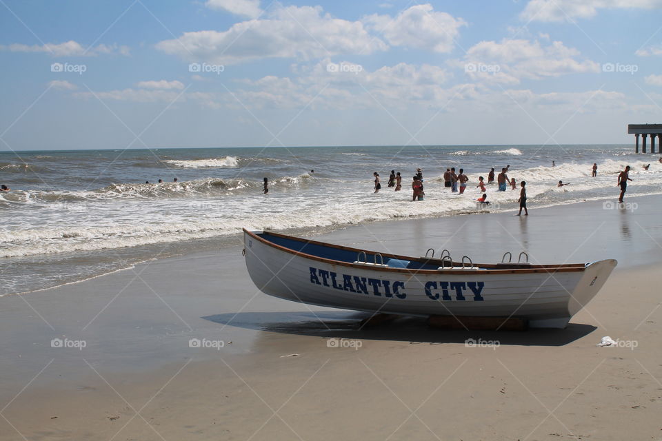 Atlantic City boat on beech