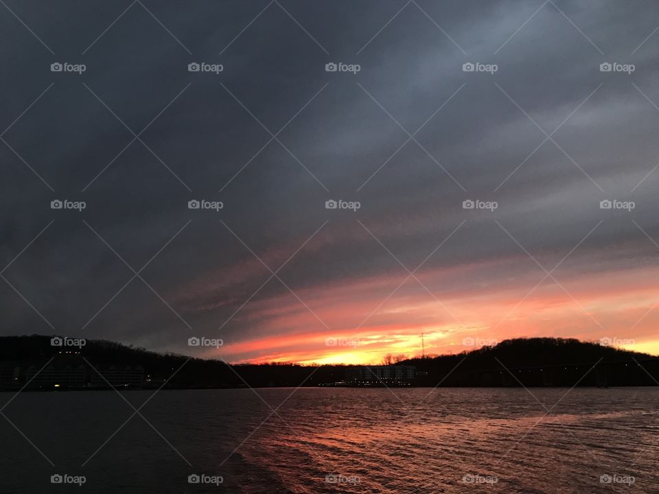 Winter sunset over the lake 