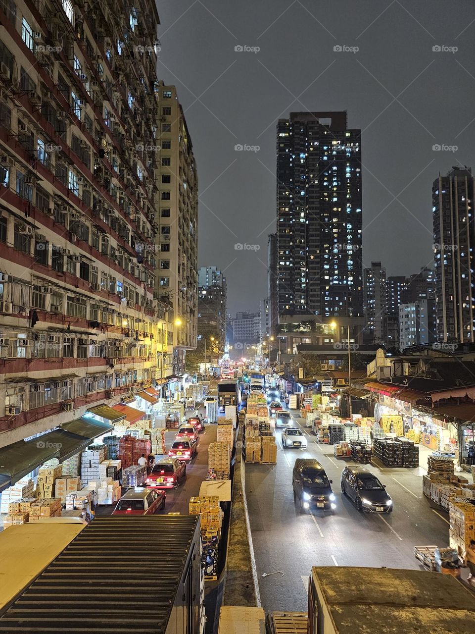 night view from footbridge of the Hong Kong Yaumatei wholesale fruits market