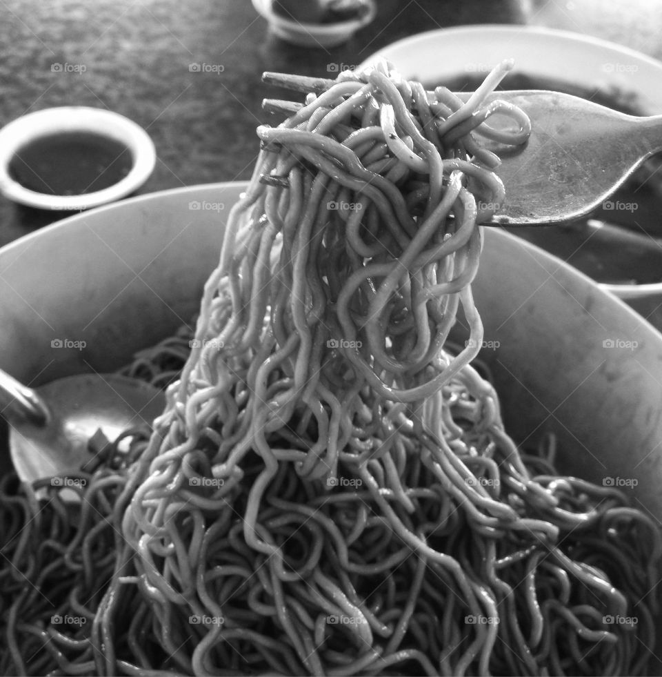 Mi kolok, noodles
