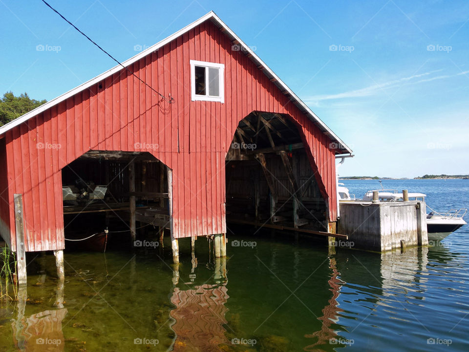 Boat garage