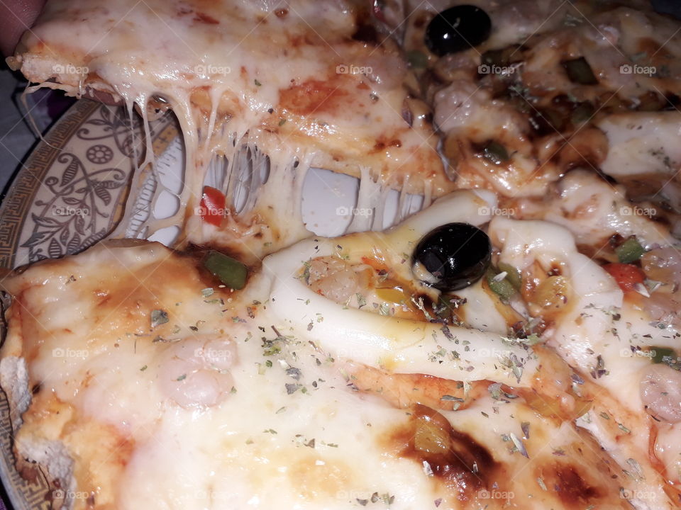 pizza sea food