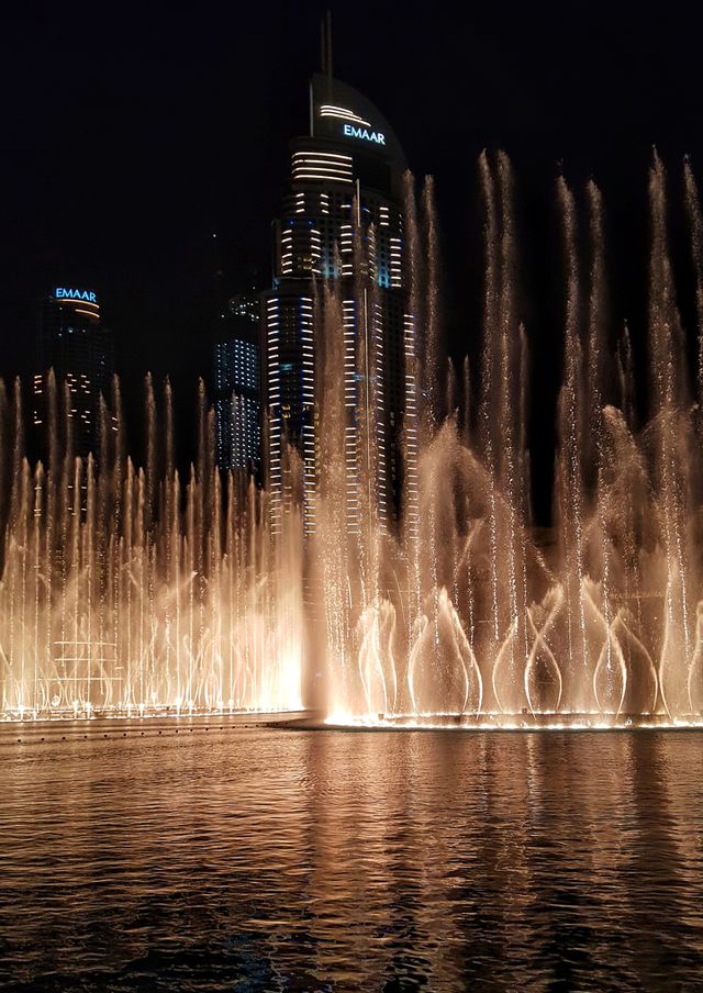 Music Water Fountain Show - Dubai, UAE 

The water dances for the rhythm of the music for a spectacular water fountain show located in down town Dubai in front of the world's tallest tower Burj Khalifa.