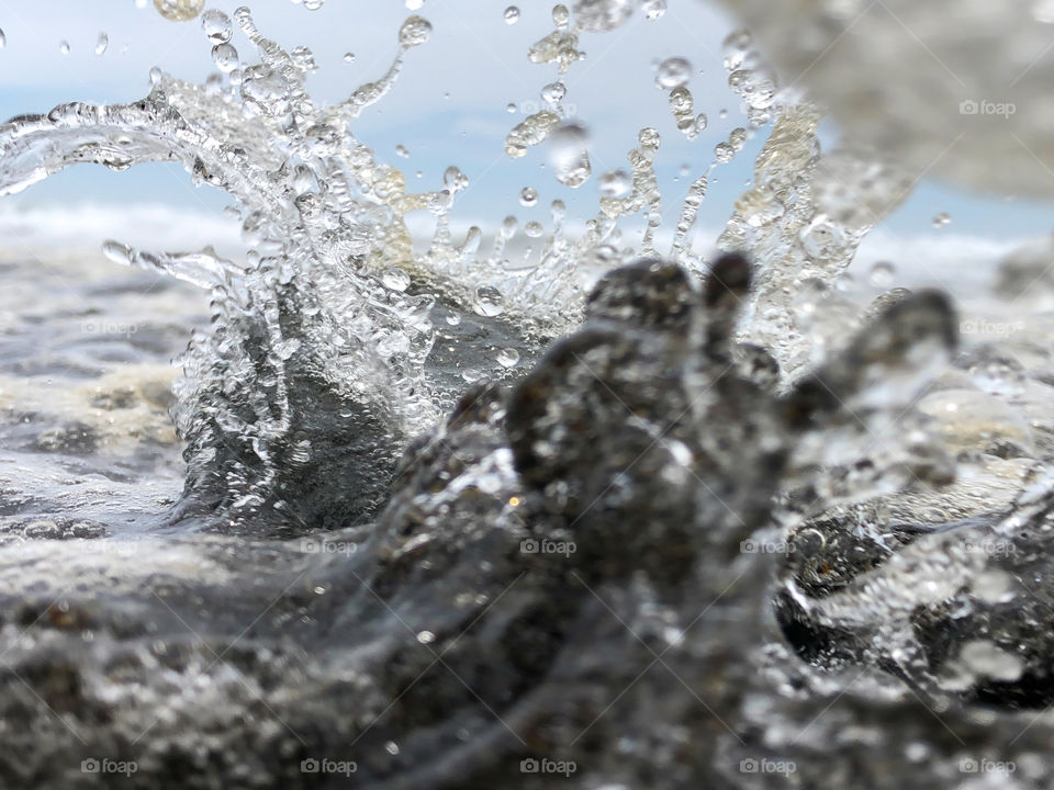 macro splash in ocean