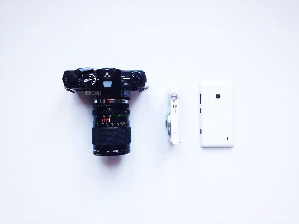 Film camera and cell camera