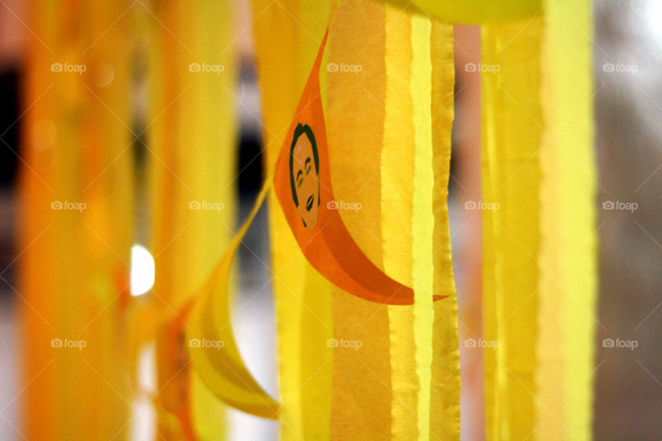 yellow birthday party decor