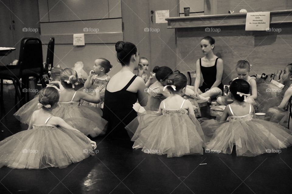 Tiny ballerinas 