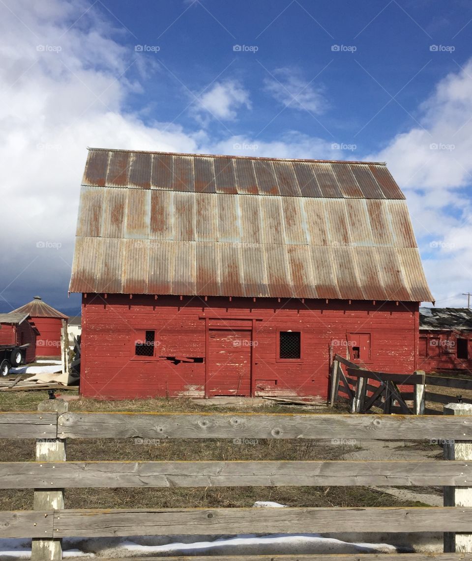 Big red barn 
