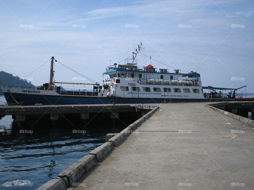 Pier in Serui