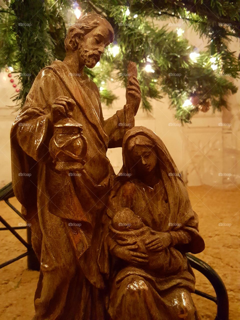 I absolutely love nativities, especially those that look carved, whether faux or not. This is just a piece of what could become a larger nativity scene, but I still love it.