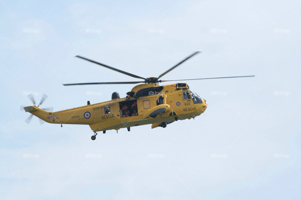 the sea raf helicopter by dannytwotaps