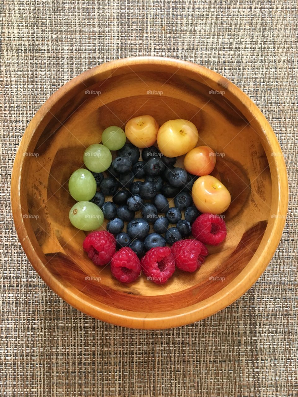 Delicious fruits 