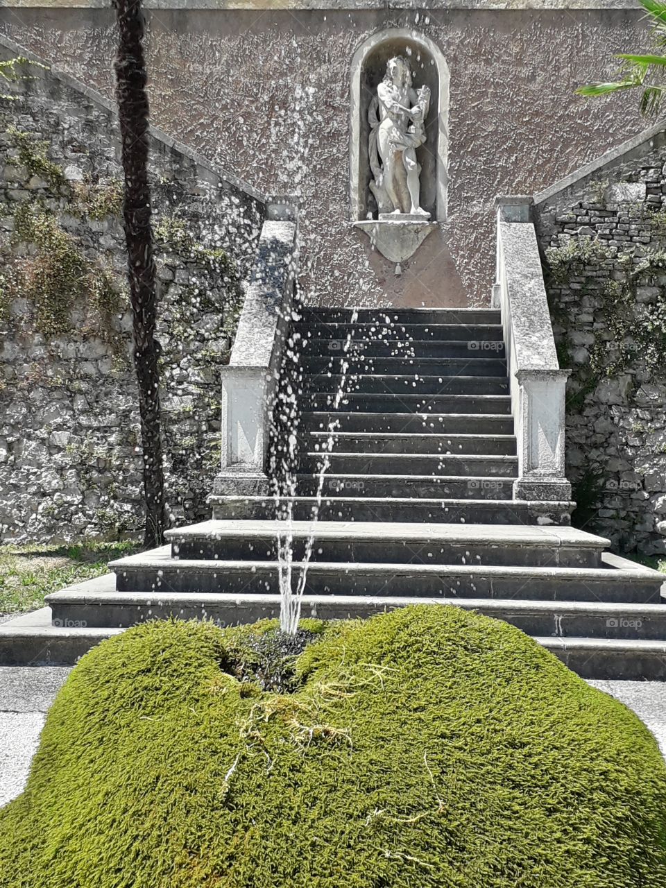 fountain at the park