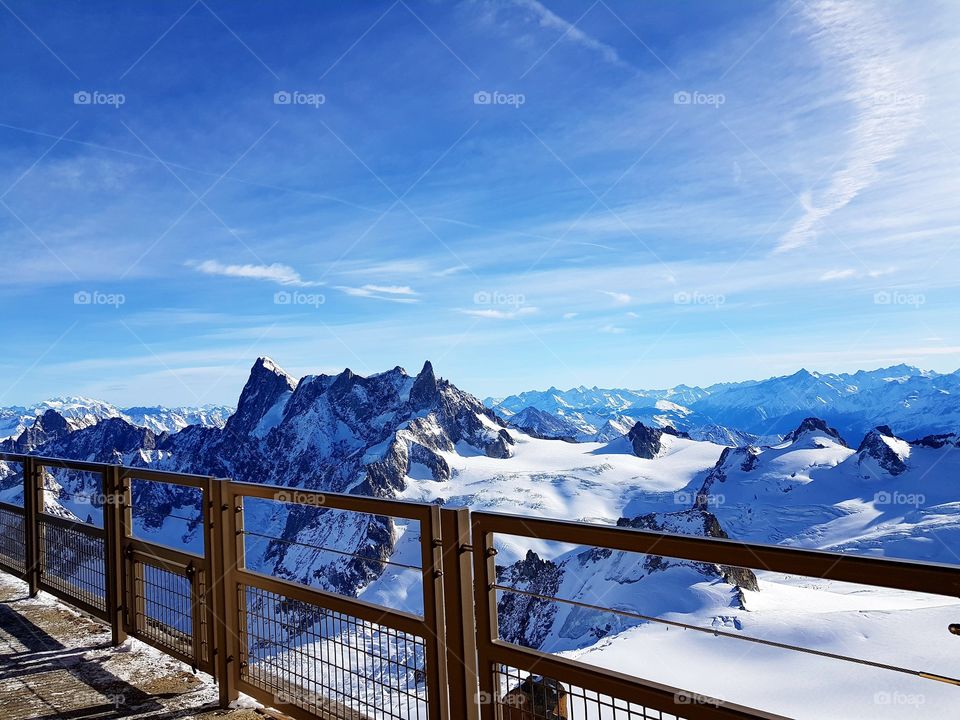 The balcony of the world! 4000 meters high, on the top of the French Alps! 🇨🇵