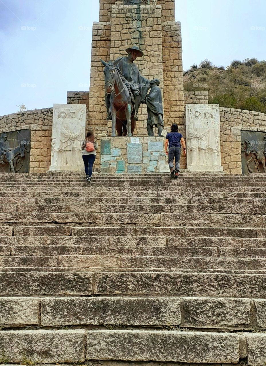 monumento Manzano Histórico. Homenaje al Gral San Martín. Mendoza