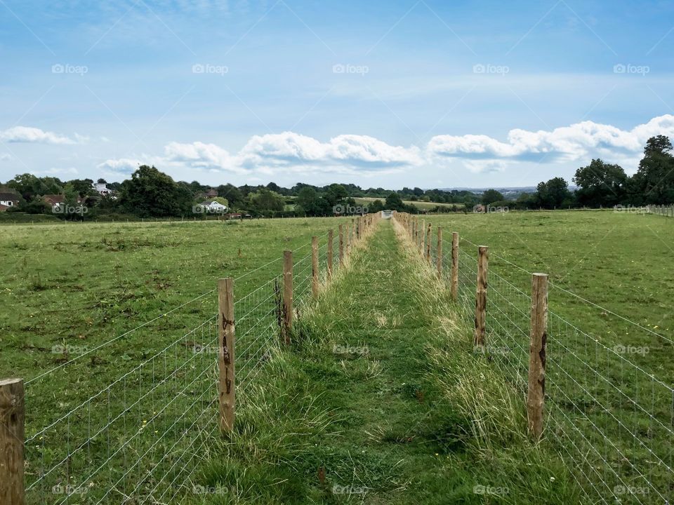 British weather, British countryside 🇬🇧