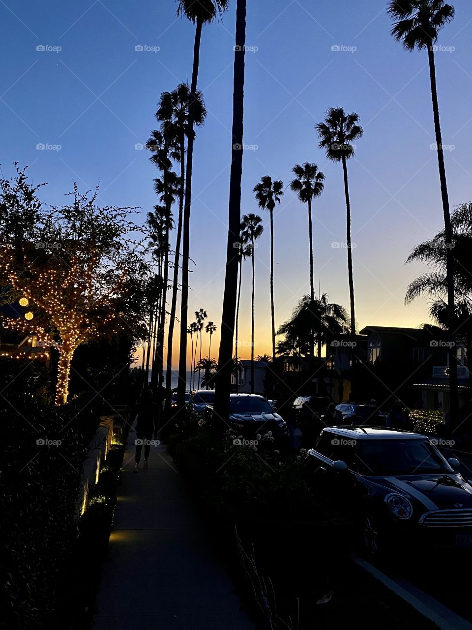 Sunset on Goldenrod Avenue in Corona del Mar 