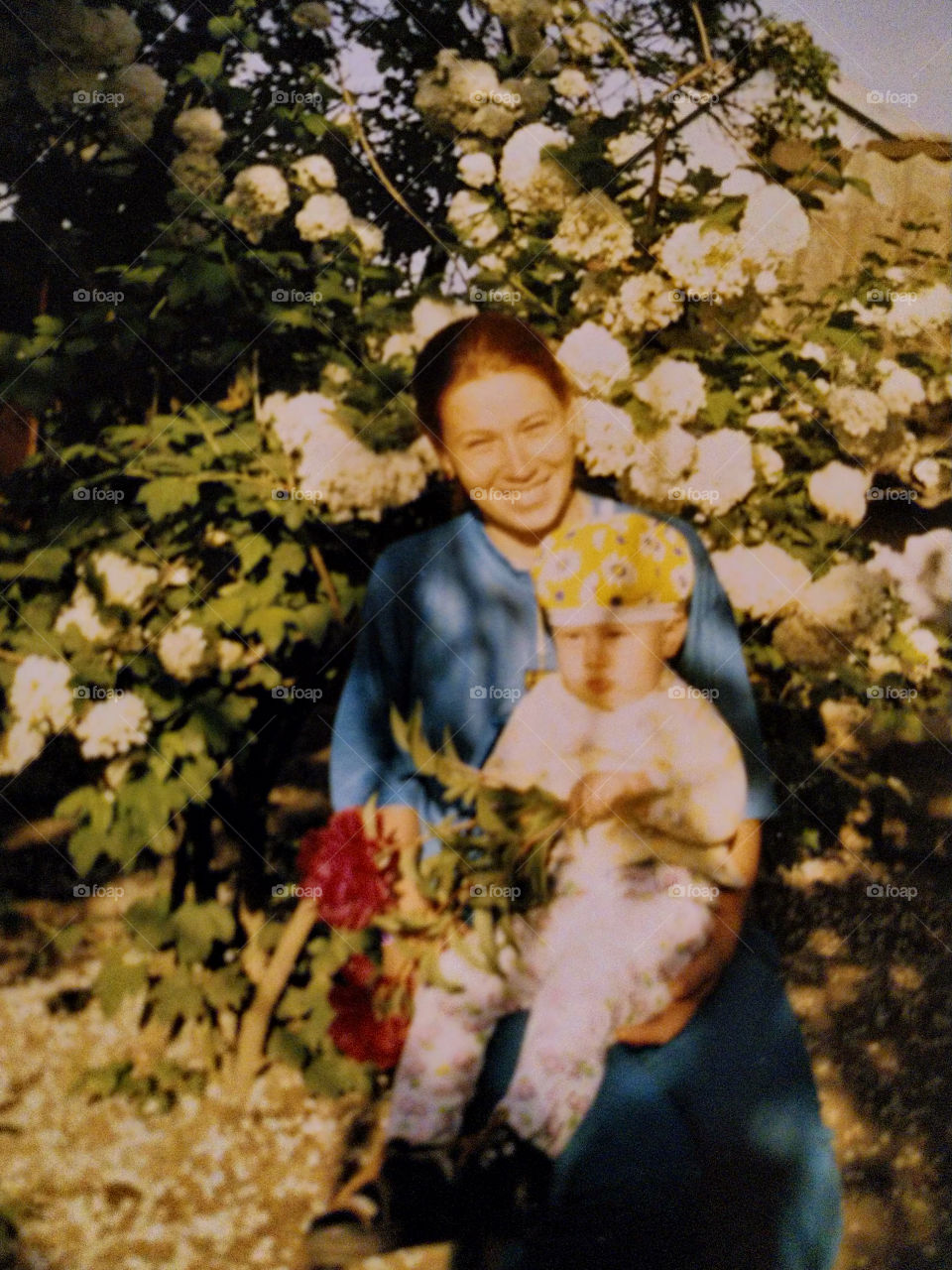 Женщина с ребенком.