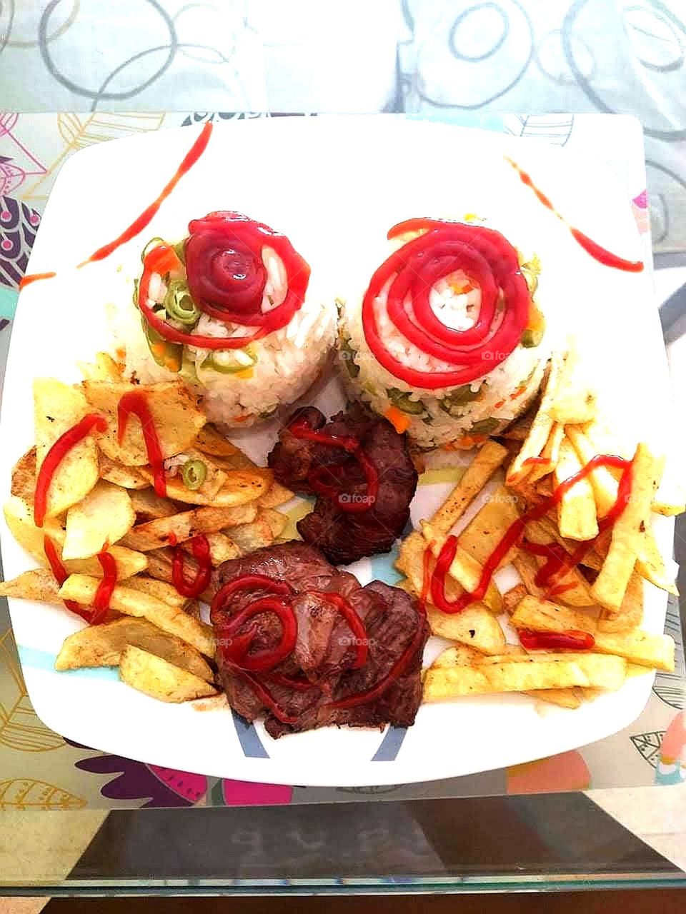 Carlita en forma de comida