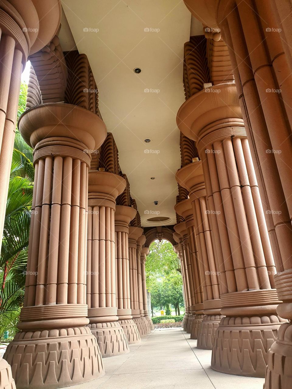 Roman pillar pathway @JW Marriot Putrajaya