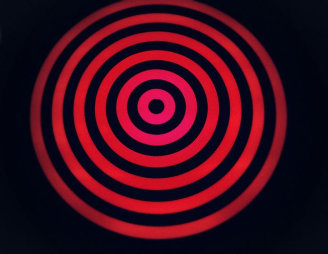 Red t