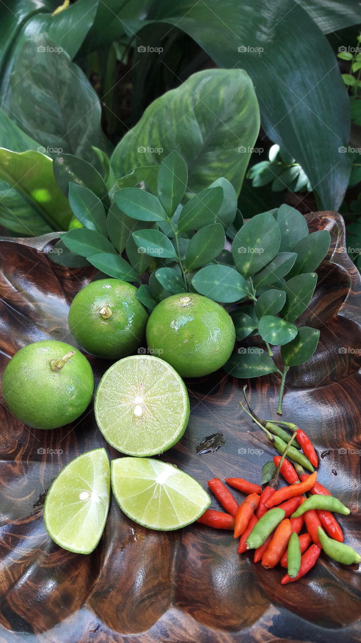 organic  lime  and  chili
