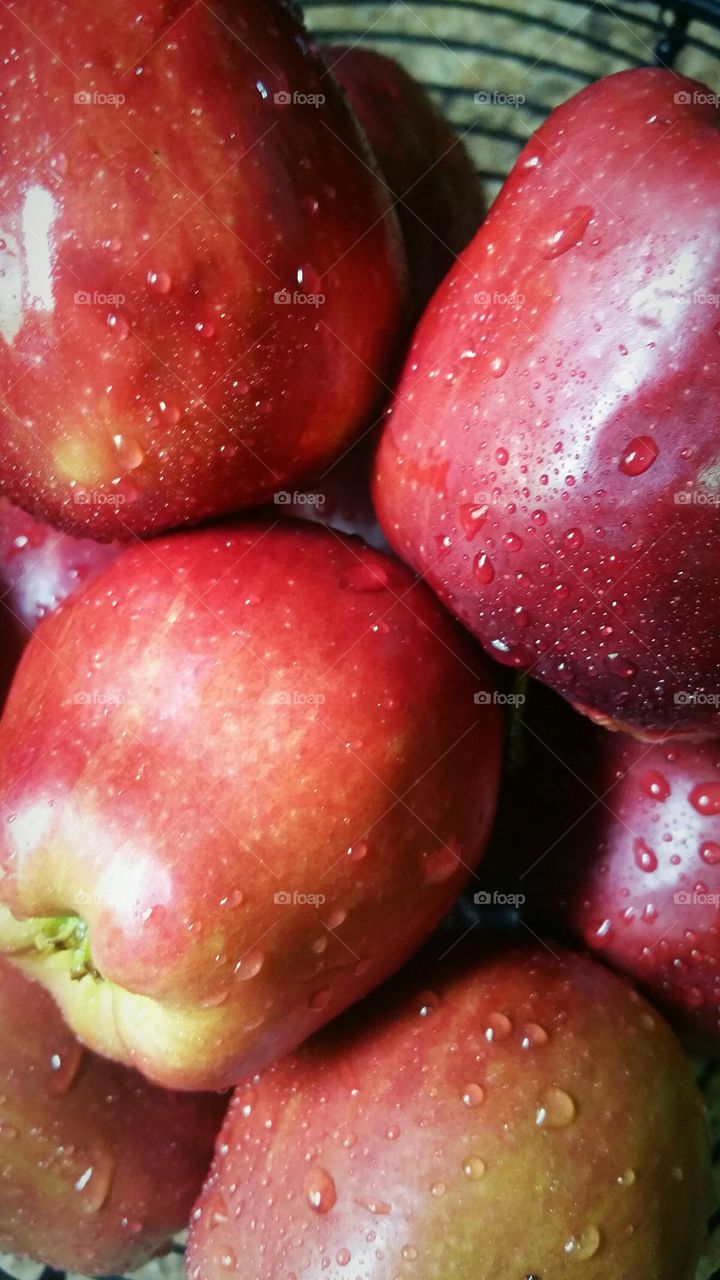 Freshly washed Apples