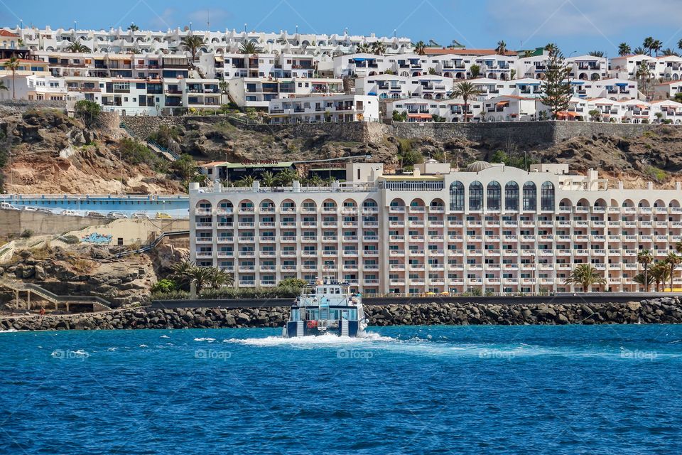 Glass bottom boat tour in Gran Canaria, Spain