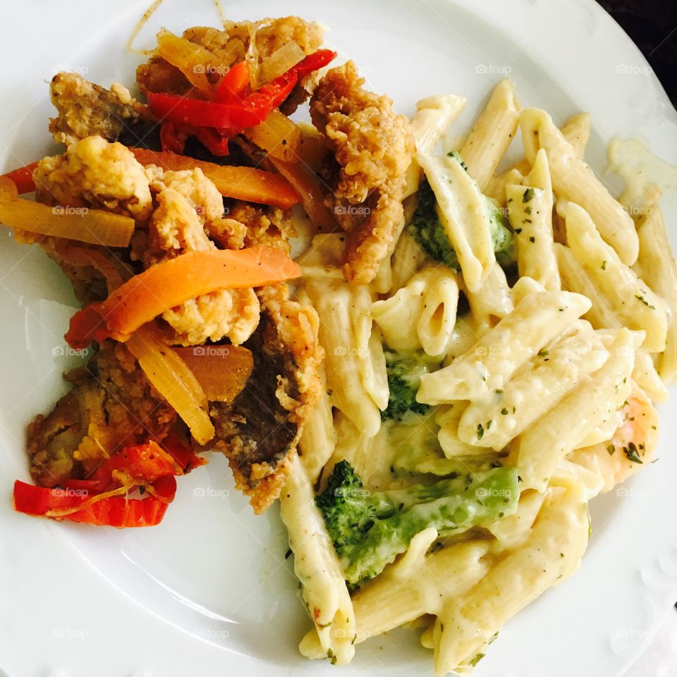 Shrimp pasta with whiting fish 