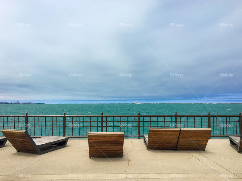 Open space to relax at Navy Pier.