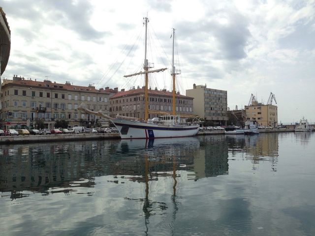 Sailboat 