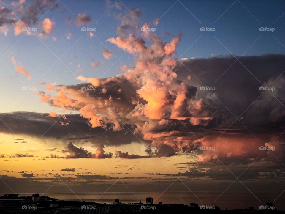 Foap Mussion! 2019 Photos Mission! Stunning Sunlit Clouds As Dawn Rises Over the Laguna Beach California Coastline!