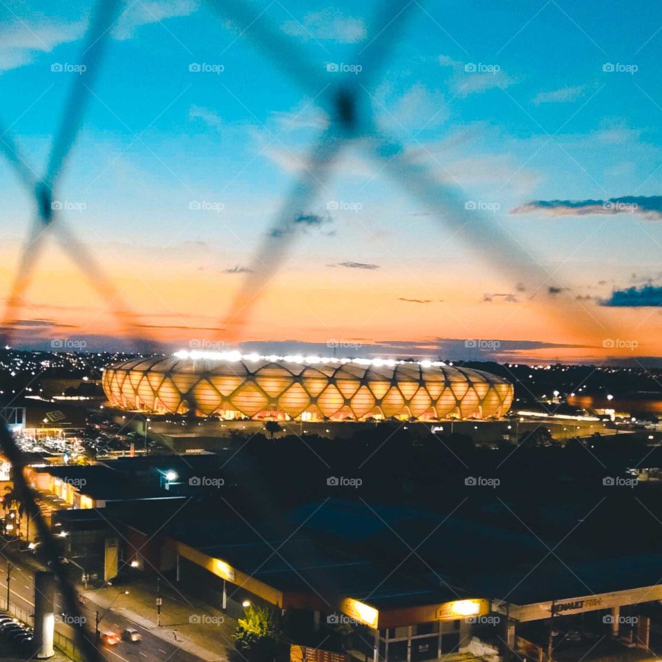 Pôr-do-sol lindo e vista da Arena da Amazônia. Manaus-AM.