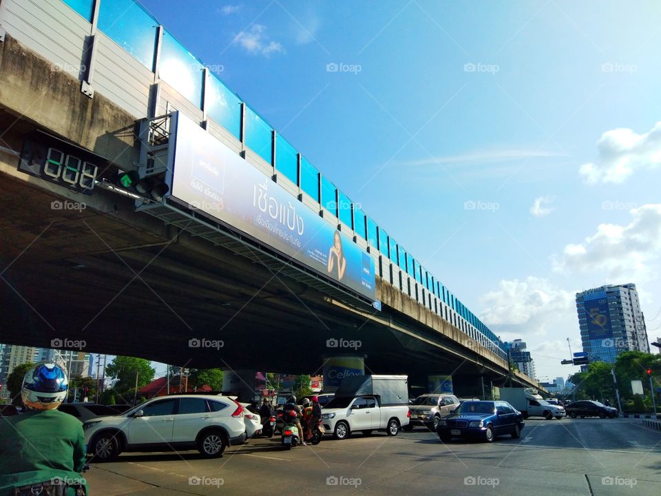 Elevation bridge at intersection