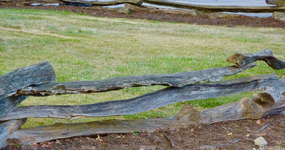 A Fence of Yesteryear 