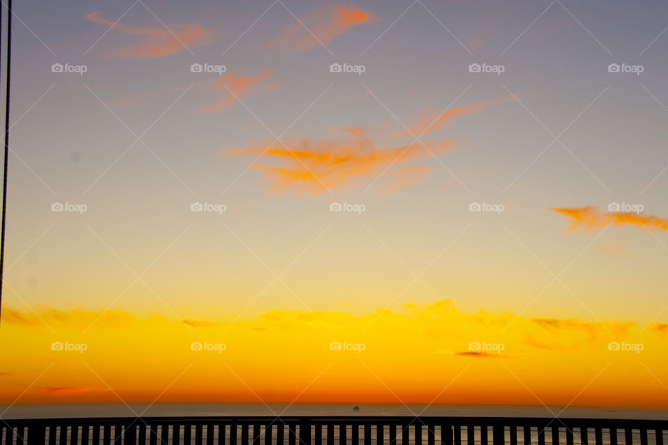 SUNSET AT THE GOLDEN GATE BRIDGE SAN FRANCISCO CALIFORNIA USA