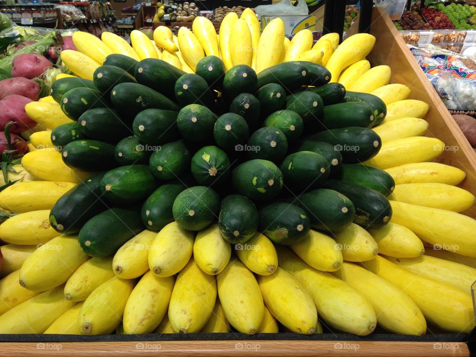 Grocery store's food art