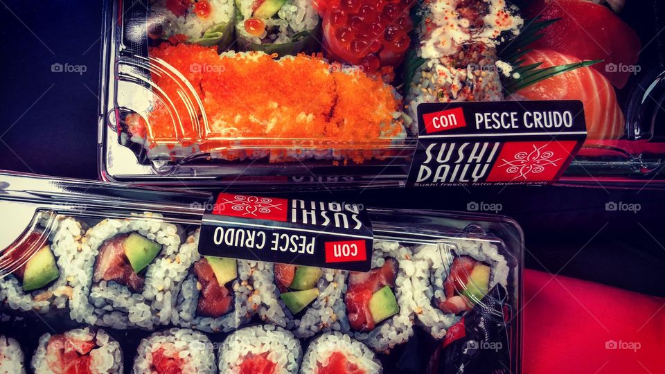 Some sushi on the go from sushi daily. That’s when you wish you could literally have some sushi “DAILY”. Im in love with sushi. Different tastes and flavors and colors and fillings and wrappings and all. Its just too yummy. 