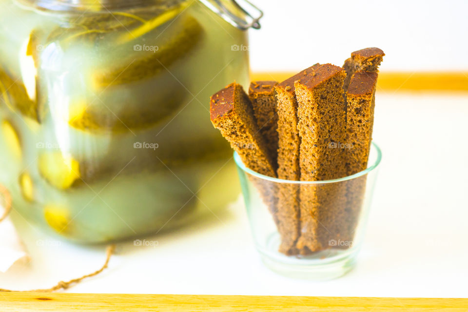 homemade pickles 🥒 and rye bread 🍞 