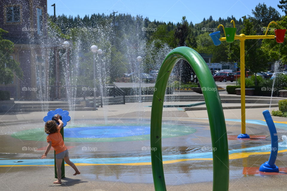 Children's waterpark, green spray equipment 